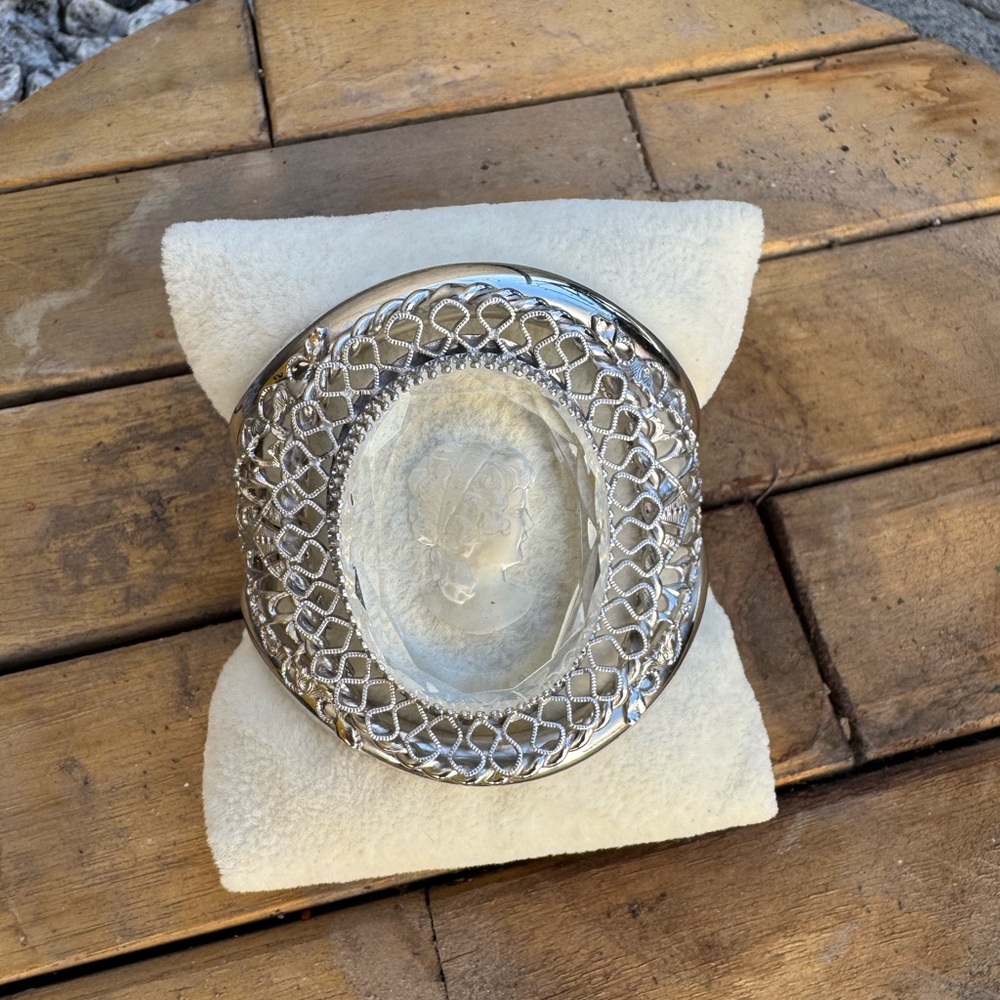 Vintage Whiting and Davis Crystal Cameo Jewelry bracelet